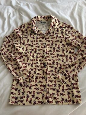 Devon Womens Cream Button-Down Shirt with Burgundy Print